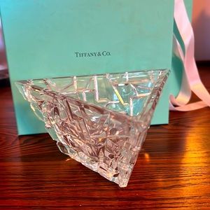Tiffany “Sierra” triangular crystal bowl